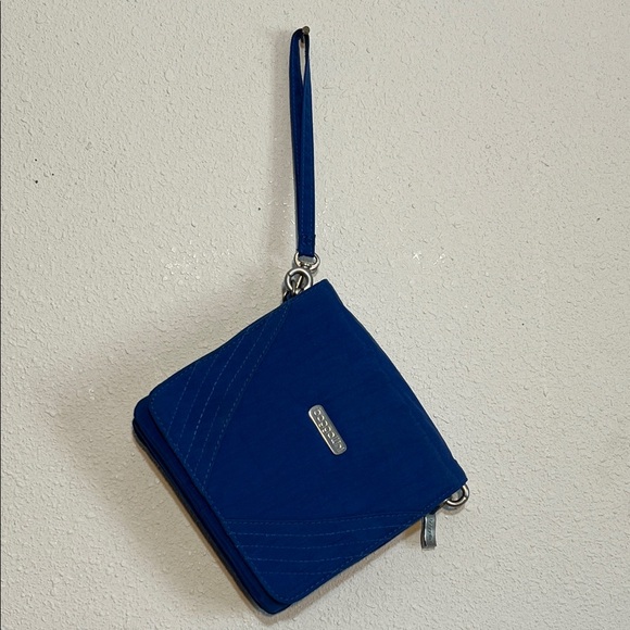 Baggallini Womens Blue Water Resistance Nylon Crossbody Travel Vacation Purse - Picture 4 of 9